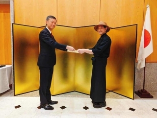 Chef at Ambassador's Official Residence in Dublin, Awarded with Commendation of Foreign Minister of Japan
