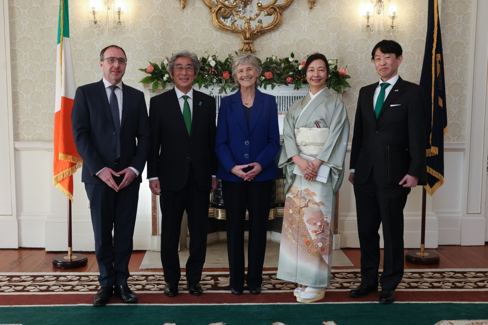 H.E. Ms. Catherine Connolly, President of Ireland (centre), Ambassador MIYAGAWA Manabu (second from left), H.E. Mr. Robert Troy, Minister of State for Financial Services, Credit Unions and Insurance (left), Mrs. MIYAGAWA Noriko, spouse of the Ambassador (second from right), Mr. HIROHATA Koji, Deputy Head of the Embassy of Japan in Ireland (right) at Ceremony of Presentation of the Credentials (photo taken in January 2026)