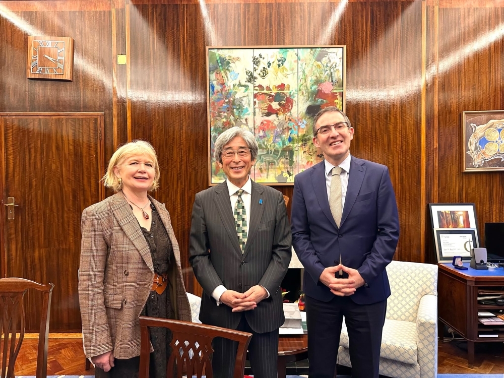 (From right) Mr Declan Hughes, Secretary General, Department of Enterprise, Tourism and Employment, Ambassador MIYAGAWA Manabu, and Ms Jean Carberry, Assistant Secretary of the Digital Division   