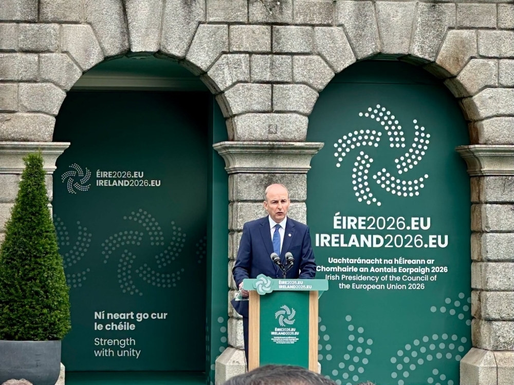 アイルランドのEU議長国開始式典で演説するマーティン首相（令和8年7月撮影）